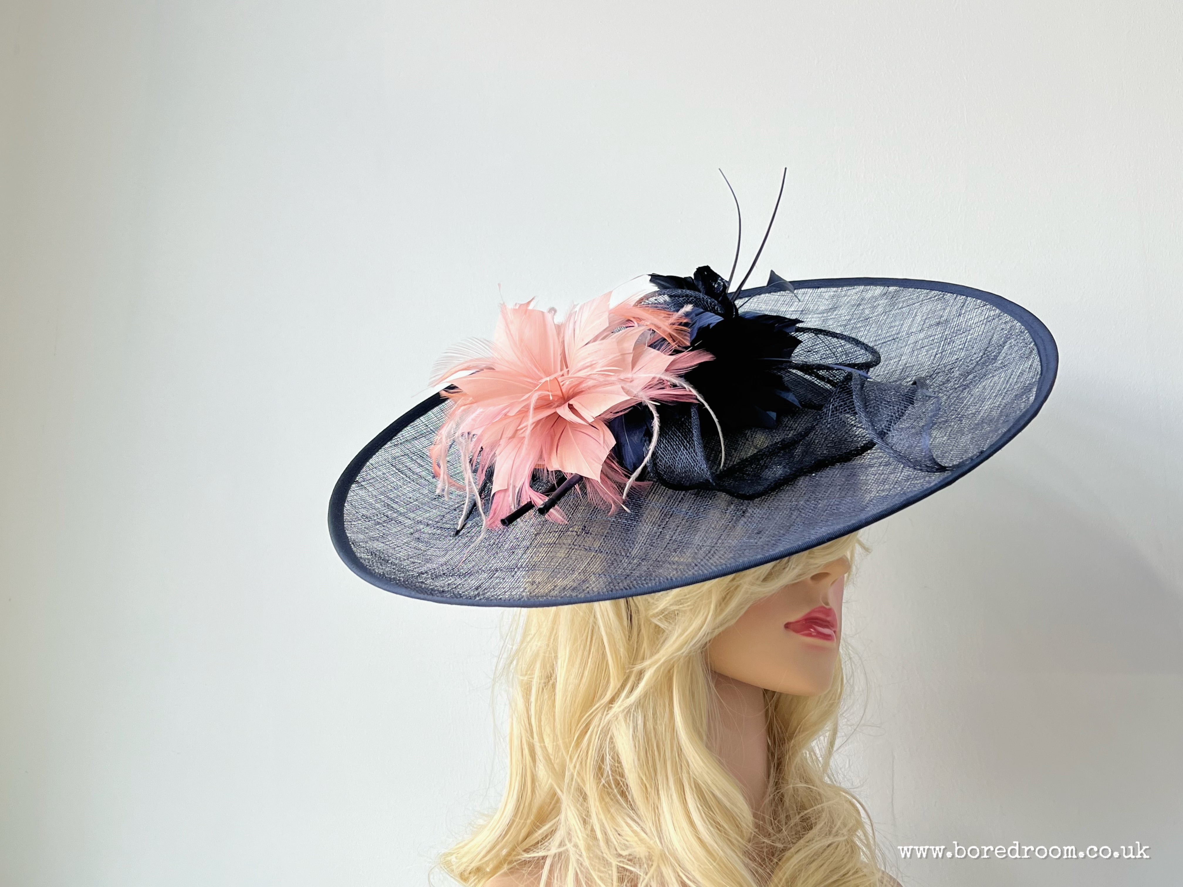 The Ultimate Fascinator Wearing Guide – Boredroom